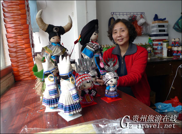 卢晓青:将贵州民族手工艺品推向世界